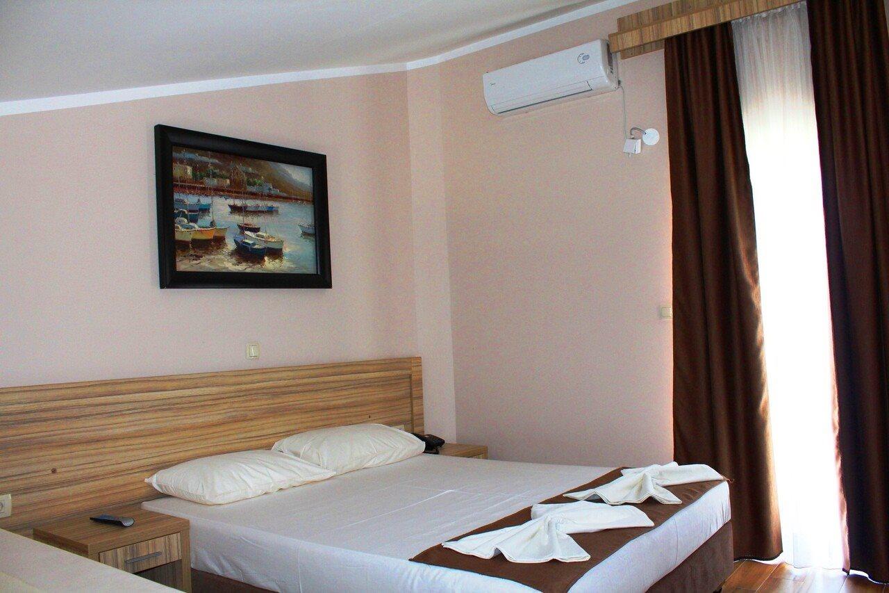 Vile Oliva Hotel & Resort Petrovac Екстериор снимка